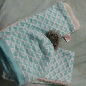 Kids (girls) blue scarf and beanie